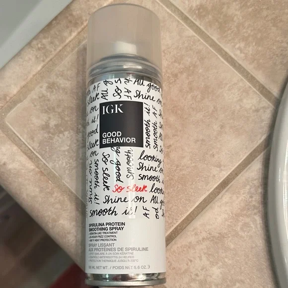 IGK Good Behavior Smoothing Spray - Picture 1 of 2